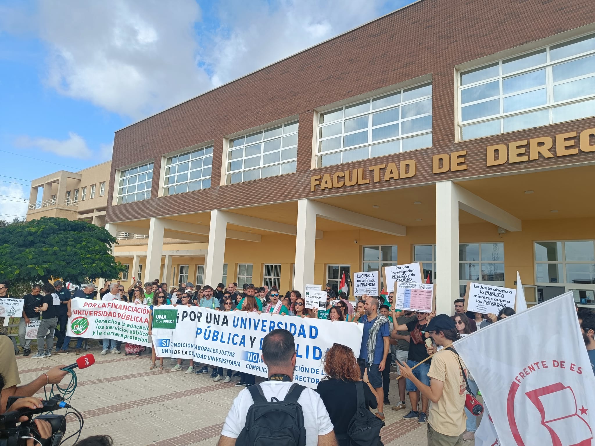 Concentración inauguración curso UMA
